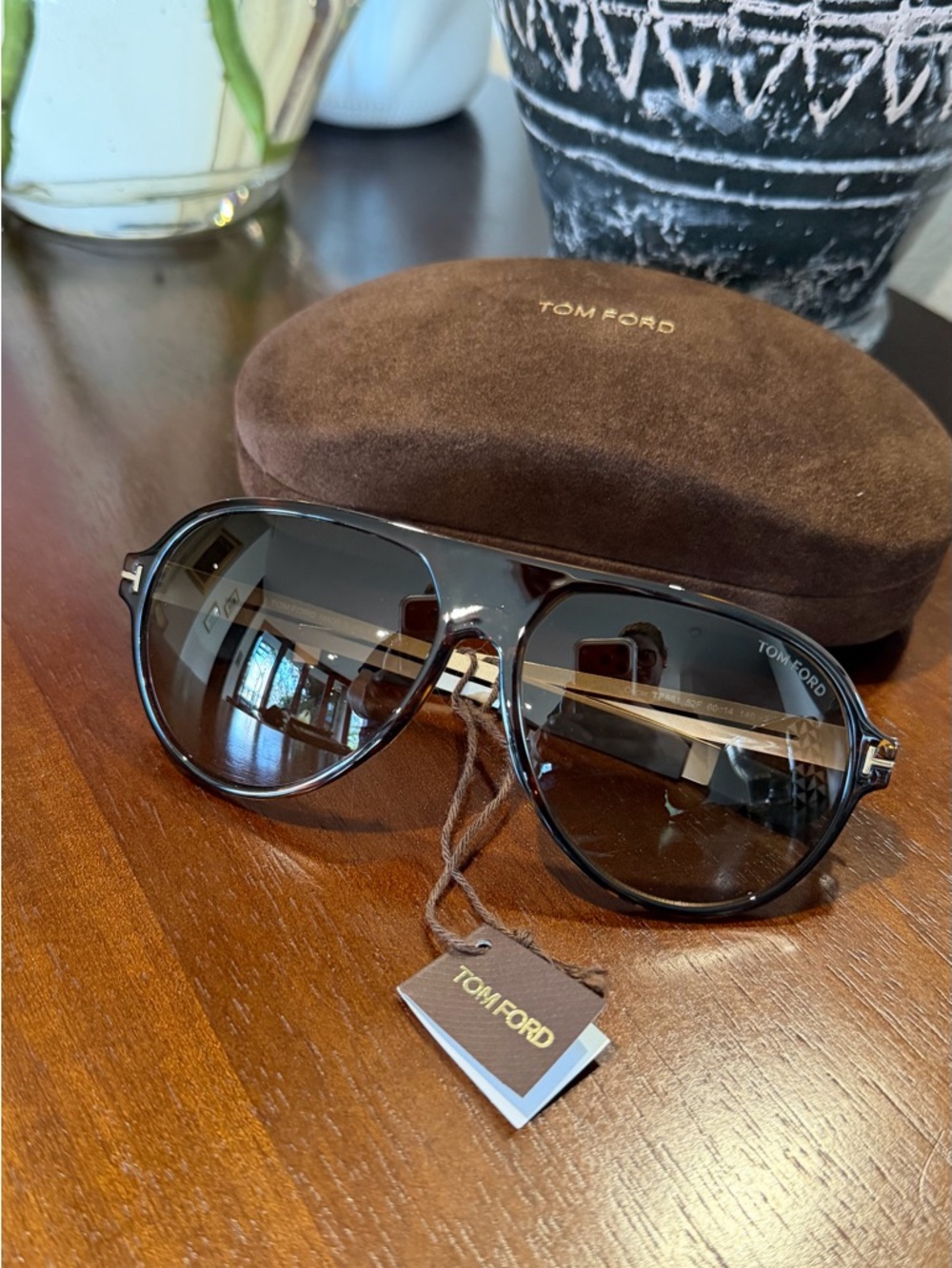 Tom Ford Black/Brown Aviator Sunglasses with Gradient Lenses